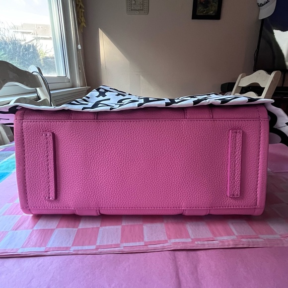 🌸 MARC JACOBS THE LEATHER MEDIUM TOTE BAG 🌸 NWT 🌸 - Picture 14 of 16